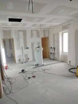 Photo 11 de la publication Facebook : Chantier placo-peinture à Roquefort-la-Bédoule