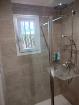 Photo 2 de la publication Facebook : Reprise complète d'une salle de bains